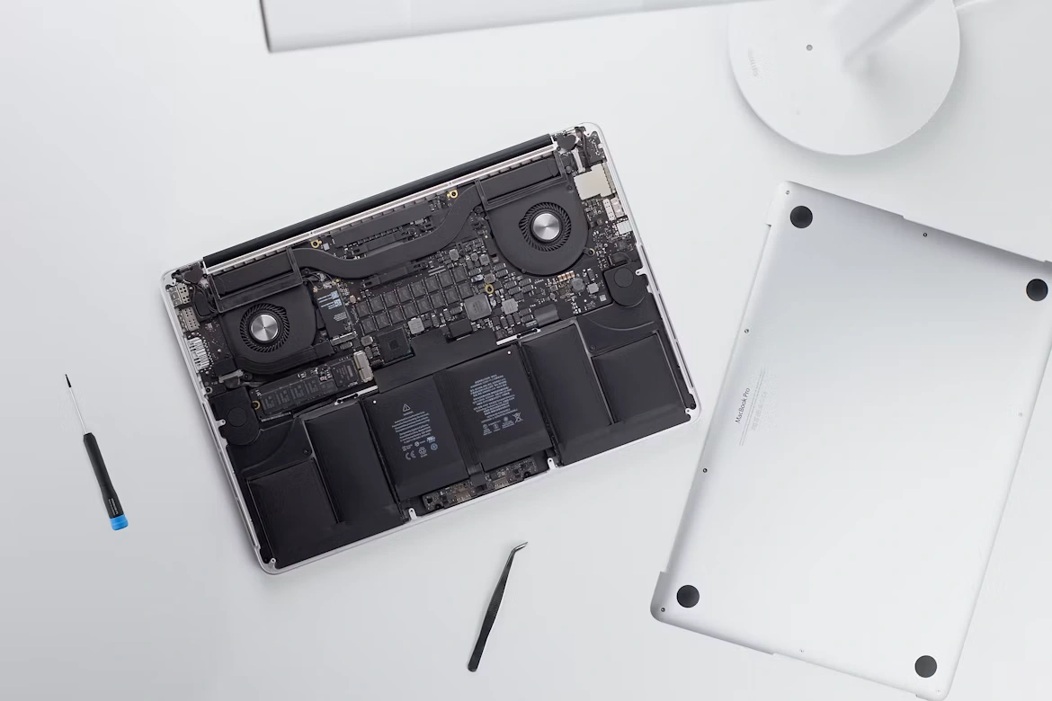 MacBook service at SS Computers